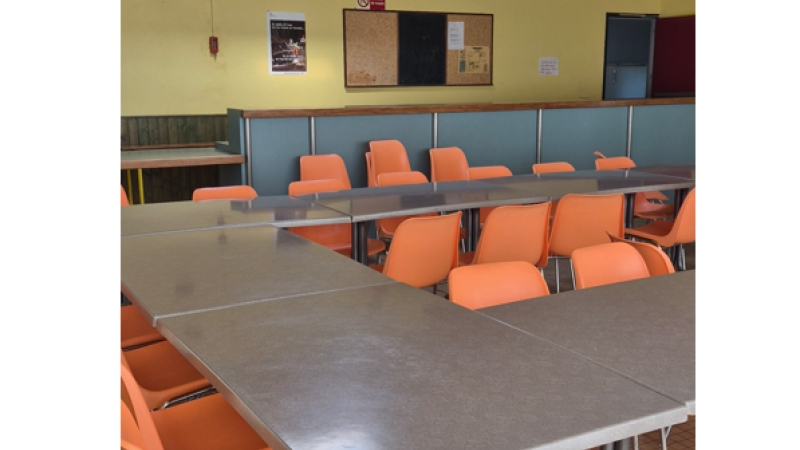 La petite salle (salle du bar)